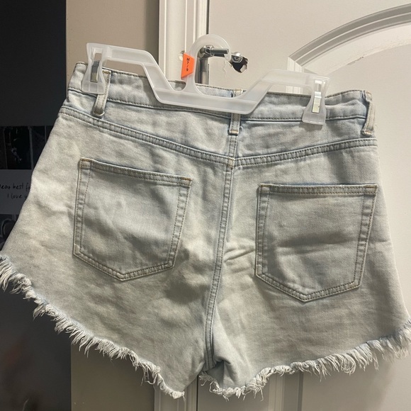 Wild Fable size 6 jean shorts - Picture 2 of 3